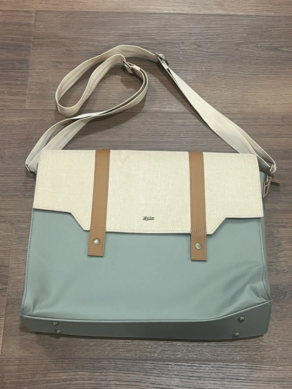 Epic Laptop beige & gray bag with adjustable strap unisex business travel work